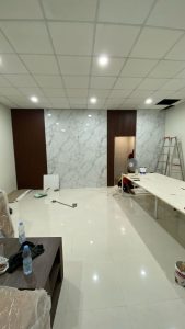 Jasa Bangun renovasi rumah Gurah Kediri terpercaya, hasil rapi, harga transparan, dan sistem pembayaran aman. Solusi terbaik untuk renovasi rumah Anda.